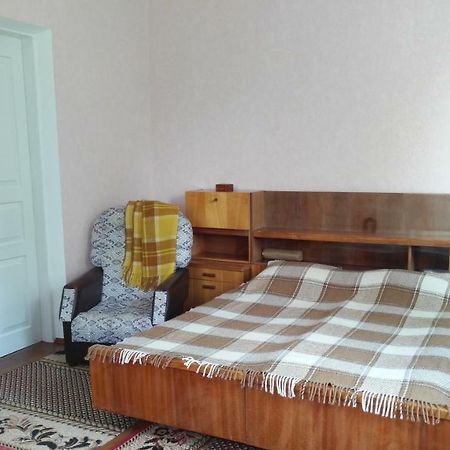 Separate Room Homestay In A Private House, Facilities Shared With Owner Berdicsiv Kültér fotó